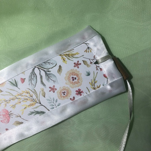 Elegant Floral Bookmark w Tiny Cardinal Nest Charm - Picture 5 of 7